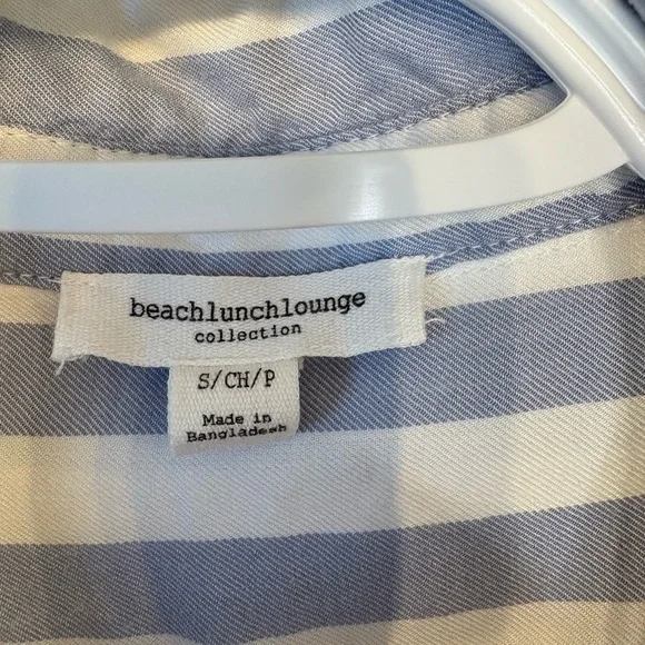 Beach lunch lounge Blue and White Striped Button Down Shirt size Small - Picture 6 of 11